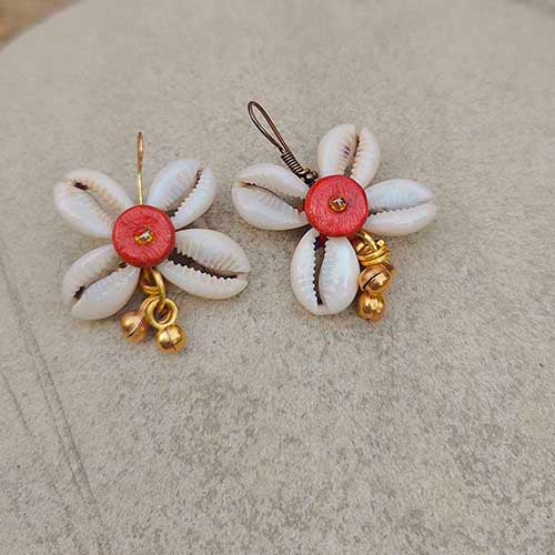 Cowrie Red Ear rings