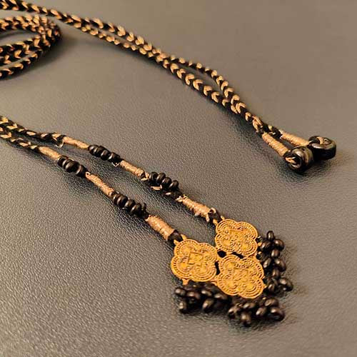 Gilt BlackGold Metal Pendant Dori Neckpiece