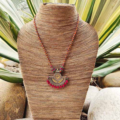 Amber Multi Gold Metal Pendant Dori Neckpiece