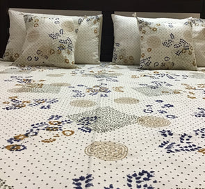 Savanna Block-print Bedcover set ( Bedcover with 2 cushions and 2 pillowcases)