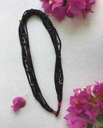 Dori Black Neckpiece