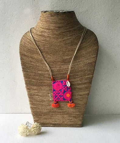 Sui Hand Embroidered Sustainable Fashion Jewelry Neckpiece