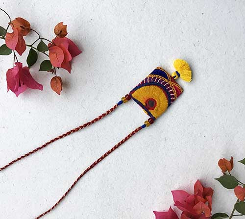 Peelo Laal Hand Embroidered Sustainable Fashion Jewelry Neckpiece